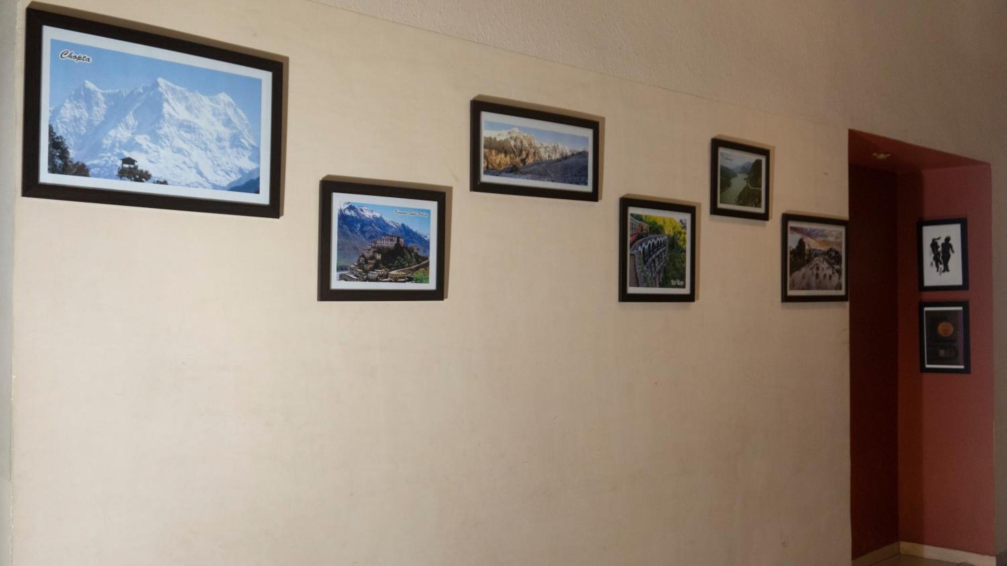 Hotel Mg Regency Baddi Esterno foto