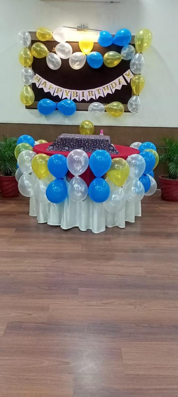 Hotel Mg Regency Baddi Esterno foto