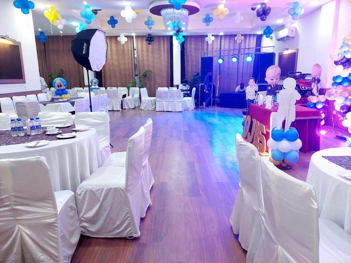Hotel Mg Regency Baddi Esterno foto