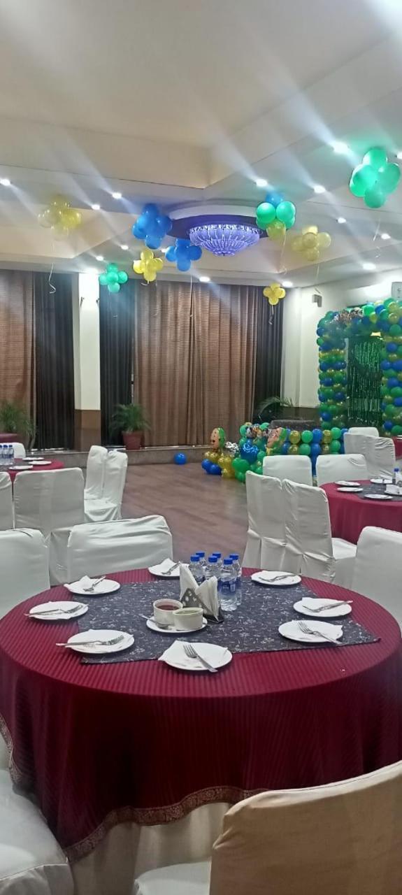 Hotel Mg Regency Baddi Esterno foto