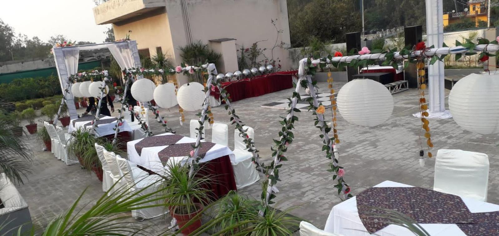 Hotel Mg Regency Baddi Esterno foto