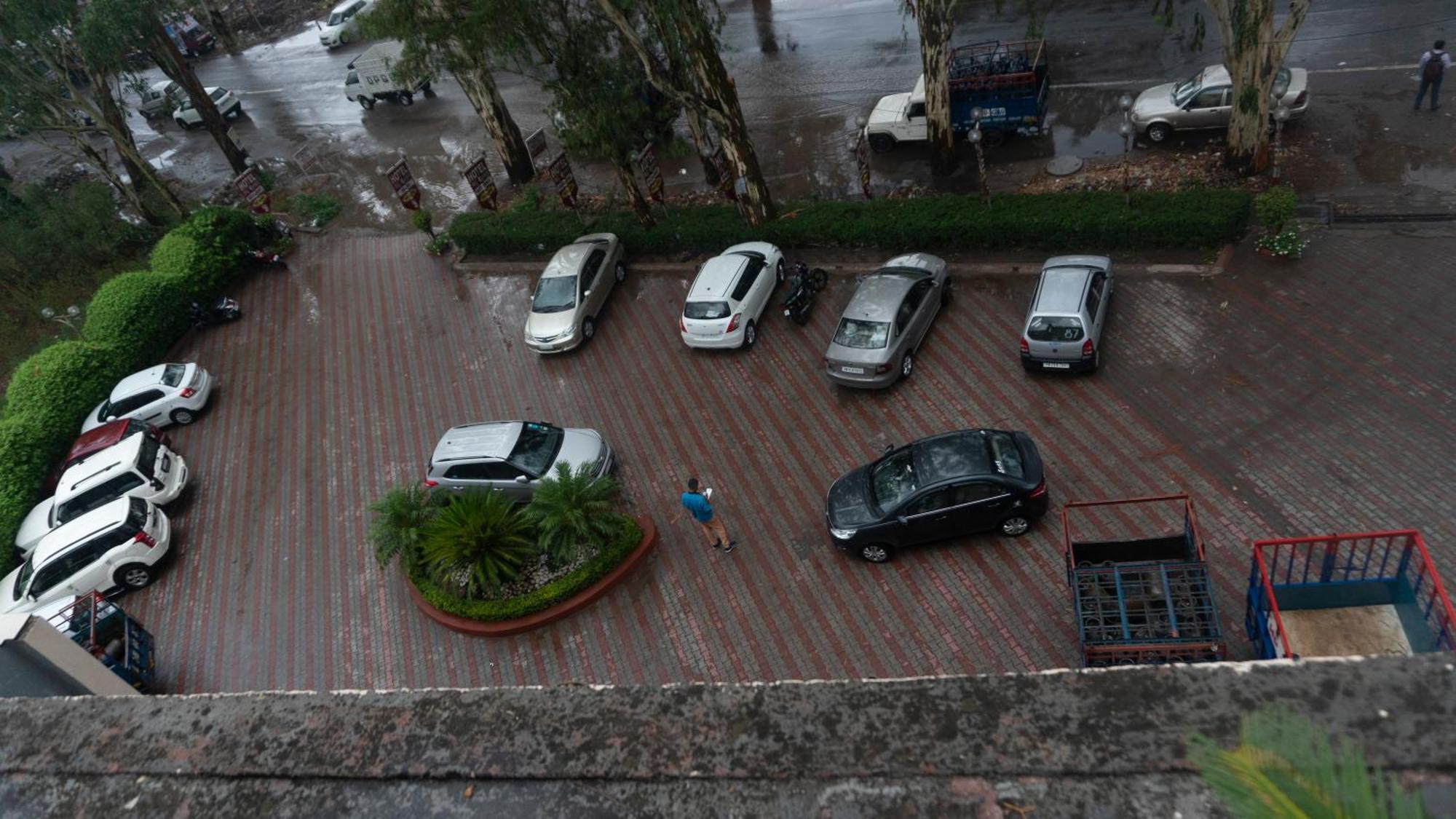 Hotel Mg Regency Baddi Esterno foto