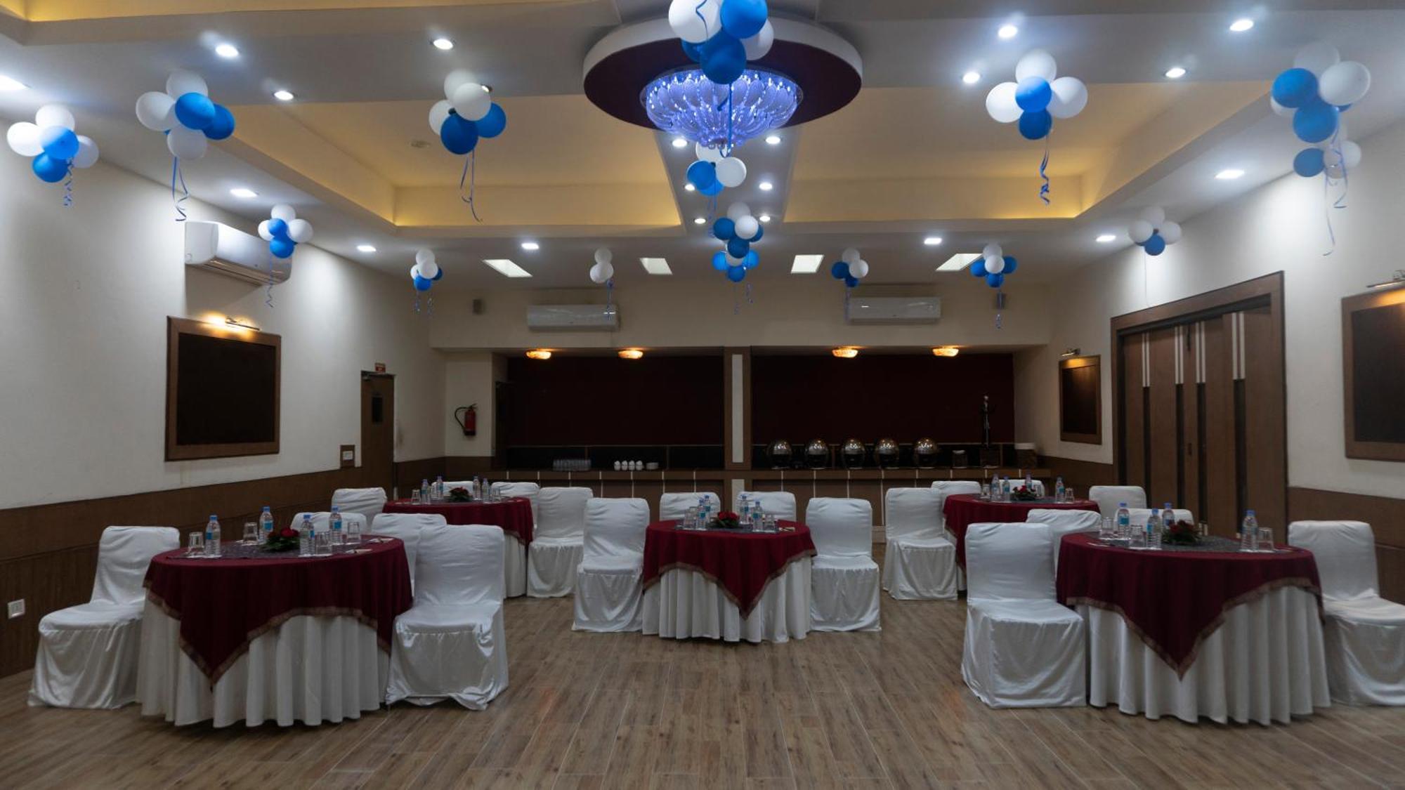Hotel Mg Regency Baddi Esterno foto