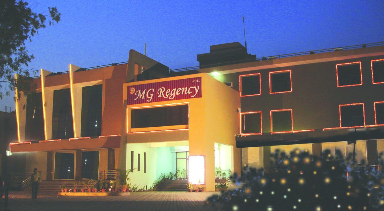 Hotel Mg Regency Baddi Esterno foto